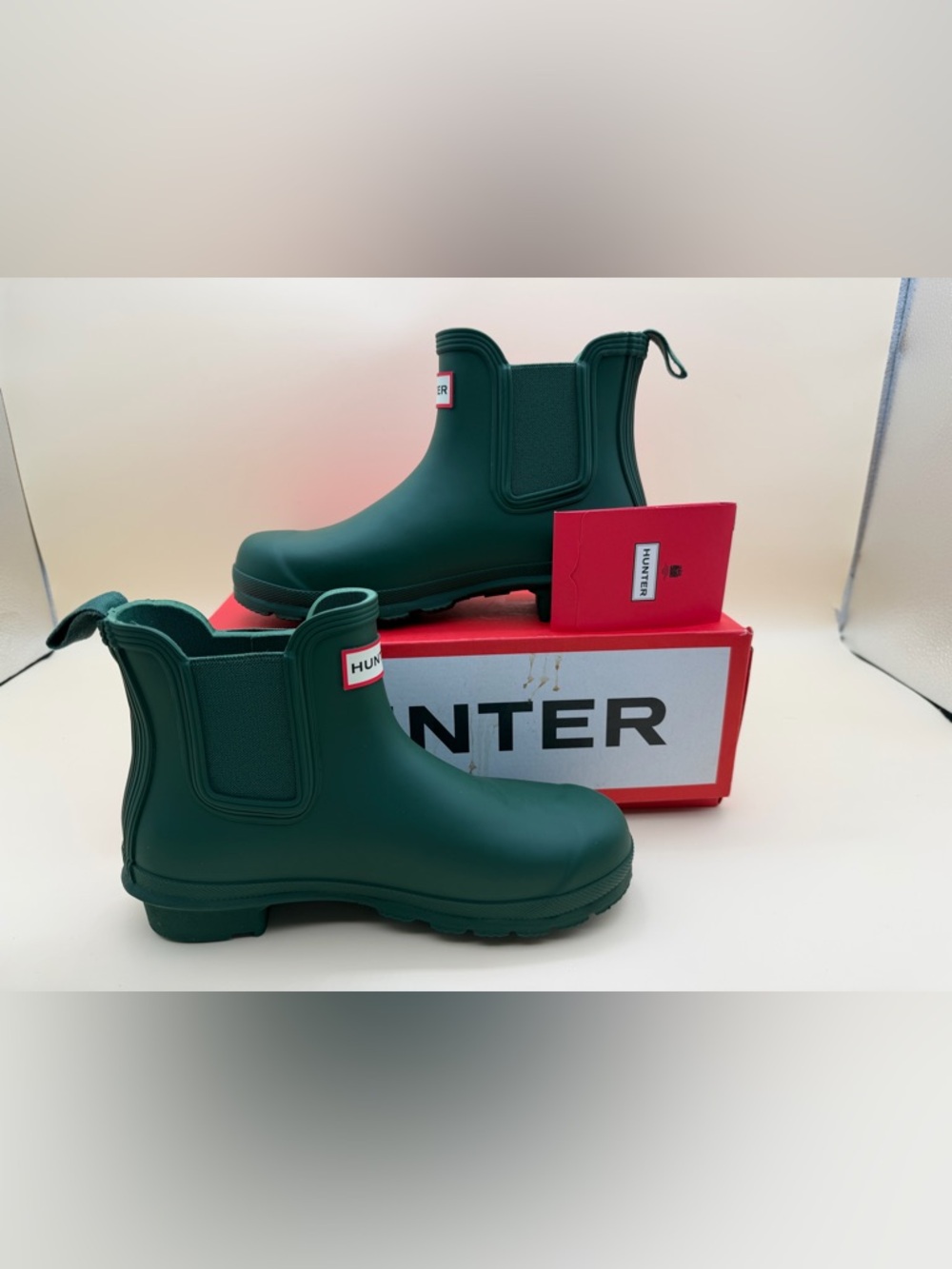 Hunter Original Chelsea Boots Women's 6 Green New WFS2078RMA